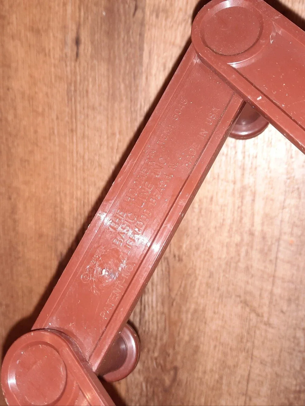 Vintage 1980 Expandable Brown Wooden Wall Peg Rack